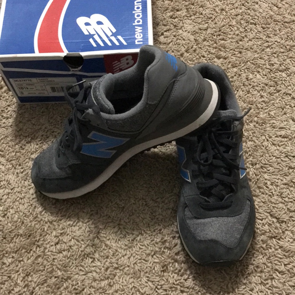 New Balance sneakers size 10.5